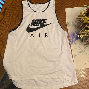 Worn twice: Women’s Nike air mesh tank top
